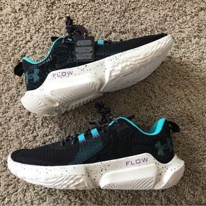 Teal & black Under Armour shoes nwt